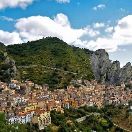 Helvetia Bed & Breakfast Castelmezzano Buitenkant foto