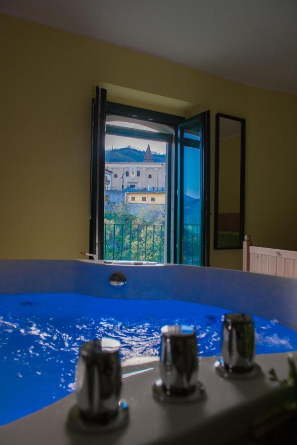 Helvetia Bed & Breakfast Castelmezzano Buitenkant foto