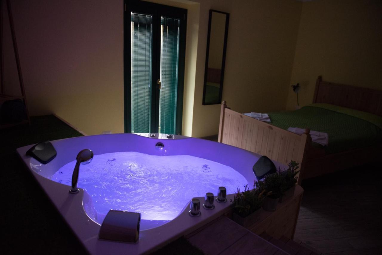 Helvetia Bed & Breakfast Castelmezzano Buitenkant foto